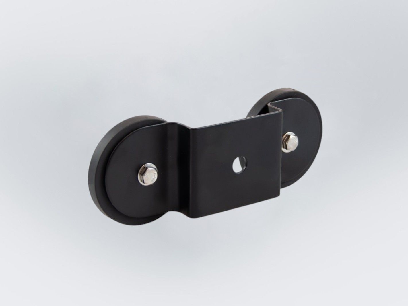 Doppelrollenhalter, Montagehalterung, schwarzes Metall, Befestigungsloch, silberne Schrauben